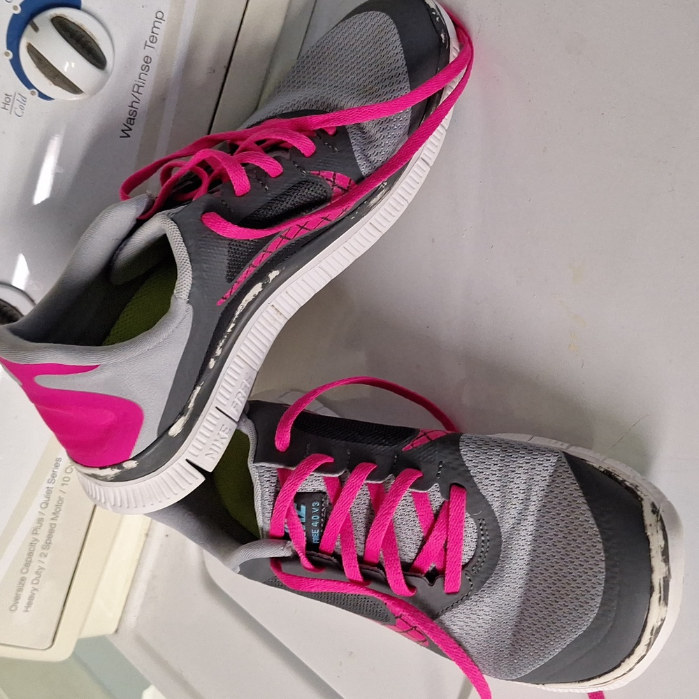 Nike running shoes women sz 8.5